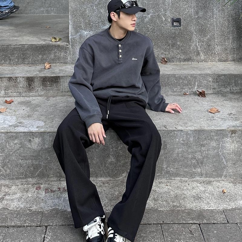 Muške široke hlače sa šnurlom, opuštenog kroja, teksturirana poliester mešavina, 88% poliester, Proljeće 2024