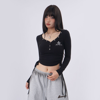 Majica s dugim rukavima i V-izrezom, poliester-bavunasto vlakno, 90-95% pamuka, jesen 2025