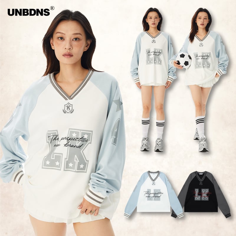 Tricou damă din bumbac cu imprimeu text, decolteu în V, mâneci lungi, croială lejeră, 50–70% bumbac