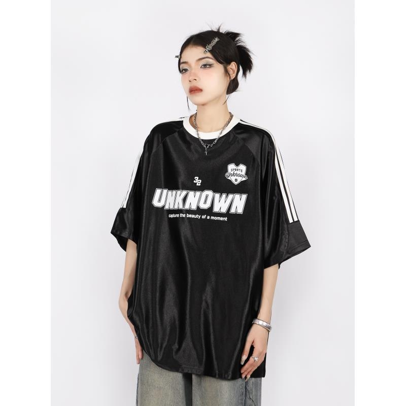 Majica s geometrijskim uzorkom, kolazno šivanje, okrugli izrez, slobodan kroj, proljeće 2025