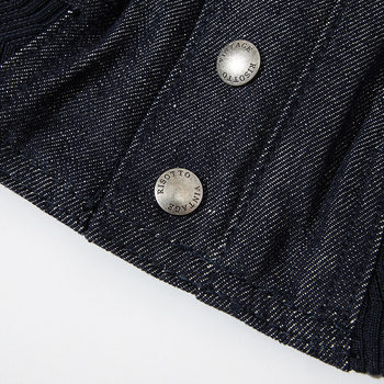 Muška denim jakna, casual stil, 100% pamuk, podstava od acetatnih vlakana, bez ovratnika, jednodijelno kopčanje, široka kroj