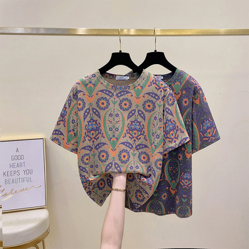 Ženski pamučni T-shirt s kratkim rukavima, korejski stil opuštenog kroja, motiv biljaka, okrugli izrez