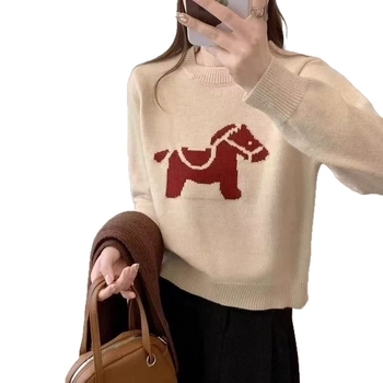 Ženski kapuljački pleteni pulover od ovčje vune, debeli materijal, široki kroj, životinjski uzorak, zaobljeni izrez, dugi rukavi (Jesen/Zima 2025)