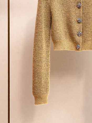 Džemper cardigan – francuski chic stil, okrugli izrez, dugi rukavi, kratka duljina, 95% poliester pleteni materijal