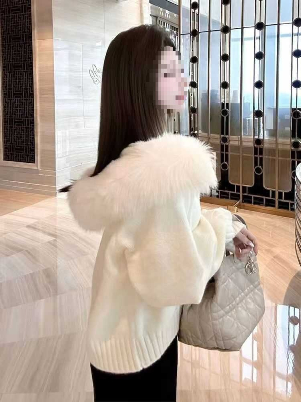 Džemper kardigan s kapuljom i princezinim rukavima, Ice Silk tkanina, uobičajena debljina