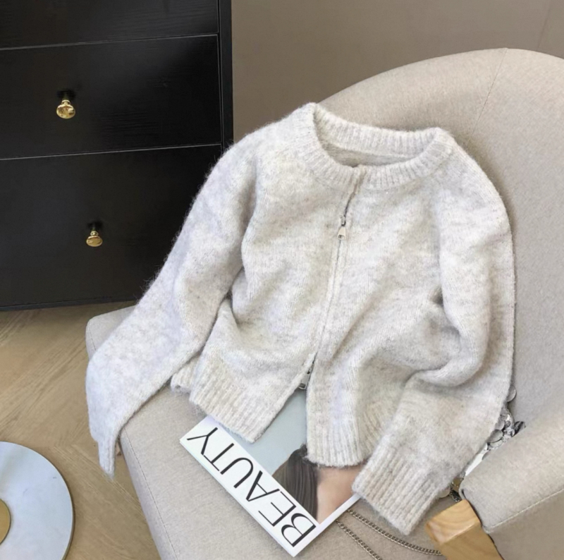 Damski debeli pleteni kardigan s dvostrukim zatvaračem, okrugli izrez, dugi rukavi, jednobojni dizajn