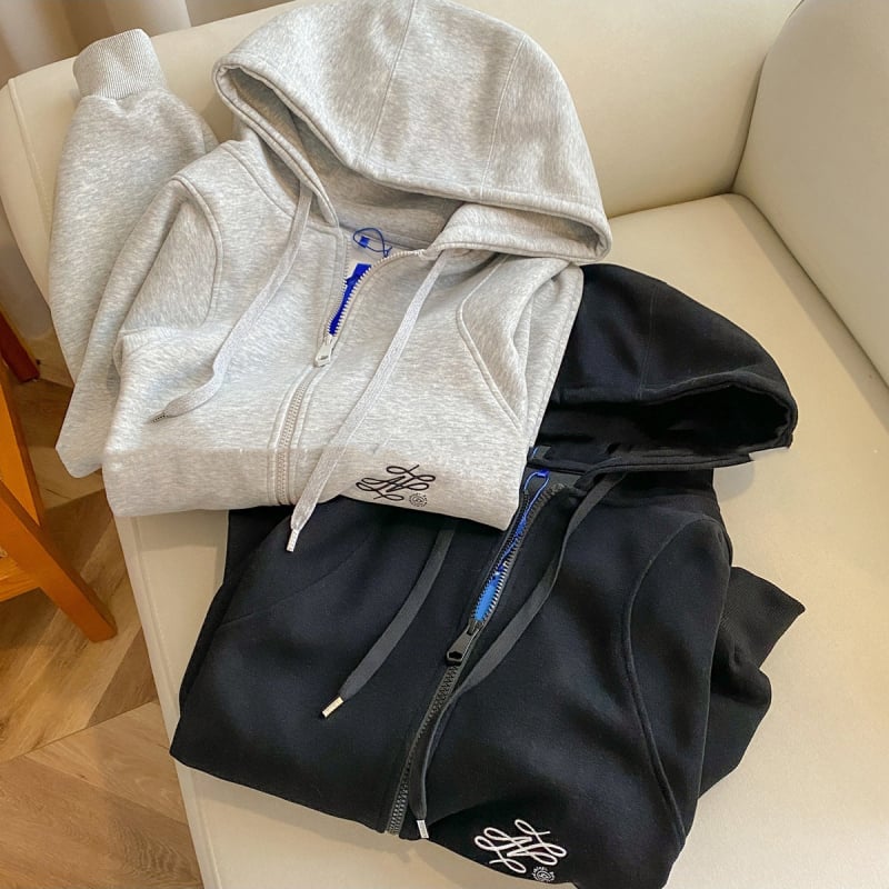 Kardigan s kapuljom i zipom, izvešena slova, širok kroj, pamukasta tkanina, korejski stil