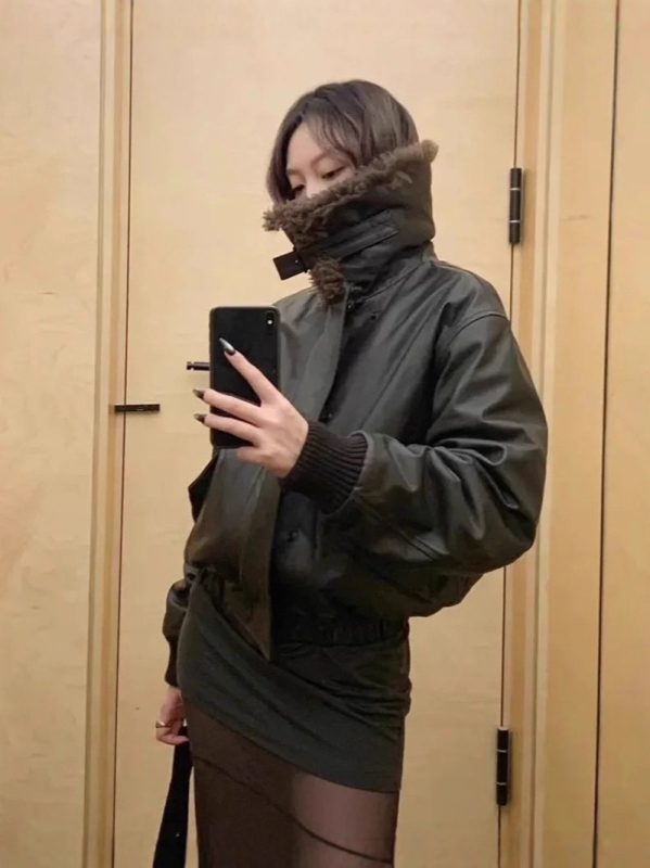 Ženska jakna od PU imitacijske kože, street stil, zatvarač na zip, duljina 50–65 cm, dugi rukavi