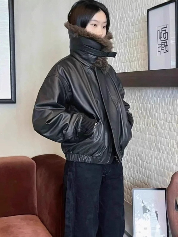 Ženska jakna od PU imitacijske kože, street stil, zatvarač na zip, duljina 50–65 cm, dugi rukavi