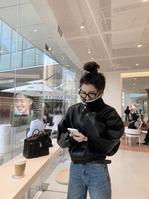 Ženska jakna od PU imitacijske kože, street stil, zatvarač na zip, duljina 50–65 cm, dugi rukavi