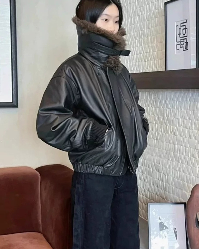 Ženska jakna od PU imitacijske kože, street stil, zatvarač na zip, duljina 50–65 cm, dugi rukavi