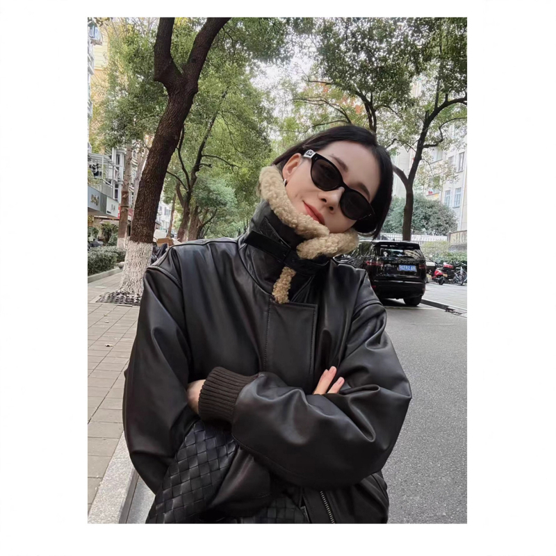 Ženska jakna od PU imitacijske kože, street stil, zatvarač na zip, duljina 50–65 cm, dugi rukavi