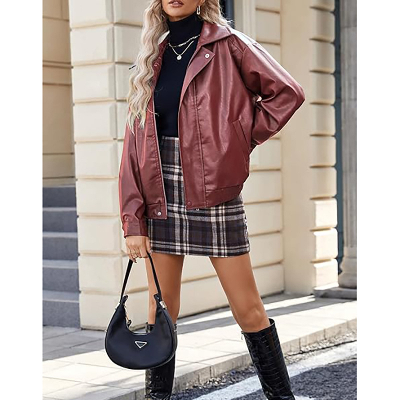 Ženska jakna od umjetne kože, široka kroj, zatvarač, dugi rukavi, poliester tkanina