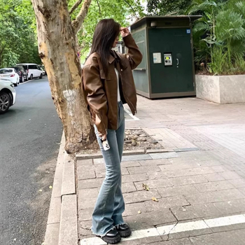 Ženska jakna od umjetne kože, polo ovratnik, zip zatvarač, široka silueta, dugi rukavi