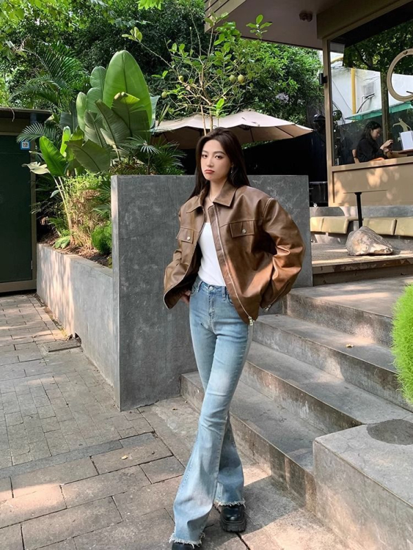 Ženska jakna od umjetne kože, polo ovratnik, zip zatvarač, široka silueta, dugi rukavi