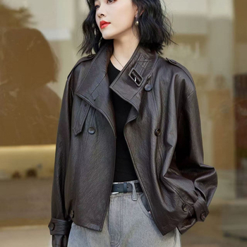 Ženska kratka kožna jakna u američkom stilu, stojeći ovratnik, imitacija kože, rok stil, jesen 2025
