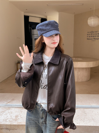 Ženska jakna od umjetne kože s reverom, raglan rukavima, uski kroj – jesen 2025