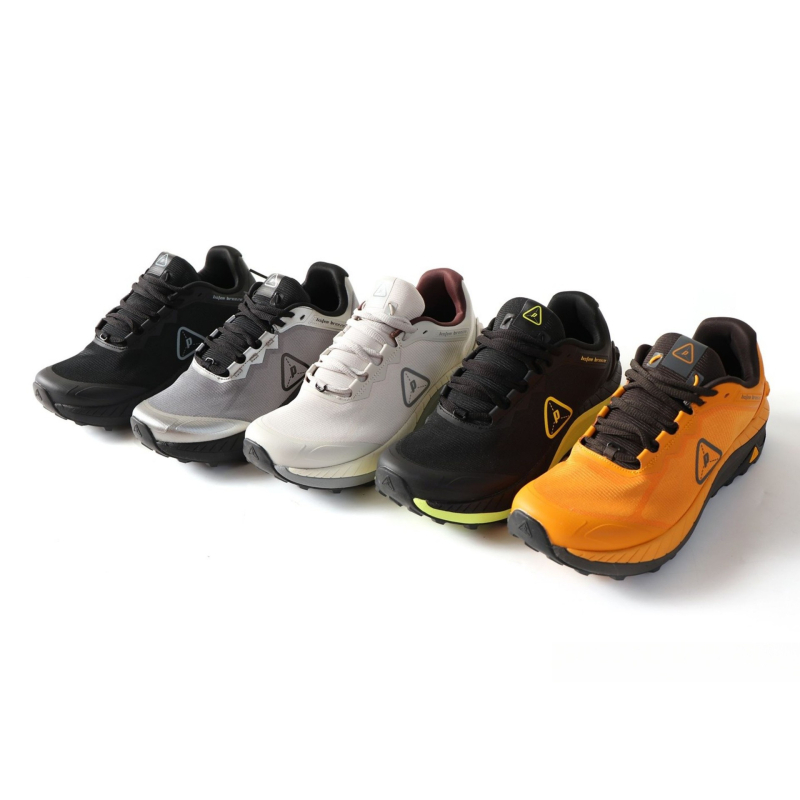 Patike za sve terene (prozračne, lagane, široka prstna kapica, niski kroj, vezanje šnura)