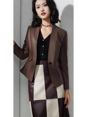 Ženska kožna jakna od ovčje kože s V-izrezom, uska kroj, zatvara se jednim gumbom, dugi rukavi, standardna duljina (Ovčja koža; V-izrez; Uska kroj; Jedan gumb; Standardna duljina)