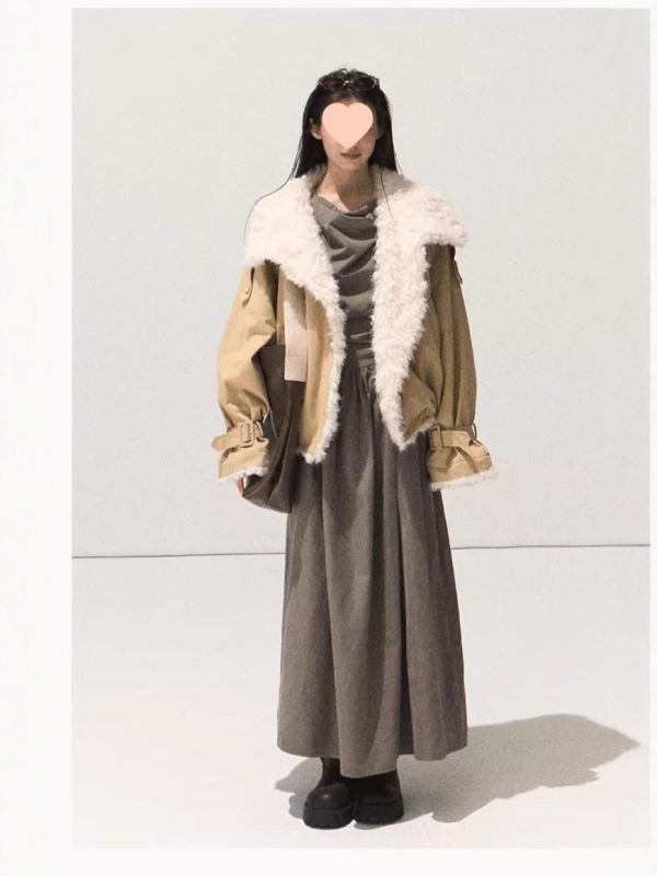 Kožna jakna od umjetne kože s janjećom vunom, rever, zatvaranje bucklama, dugi rukavi