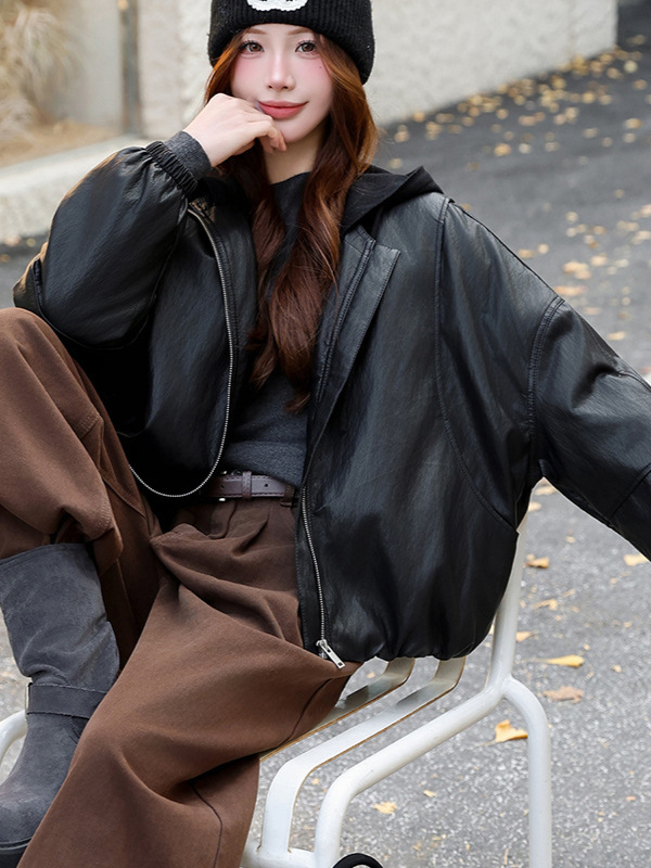 Ženska PU kožna jakna s kapuljom, kratka silueta, opušten stil, prednji zip, casual stil