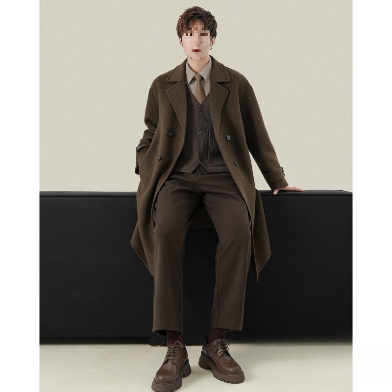 Kaput s dvostrukim kopčanjem, srednje dužine, ovratnik stila saka