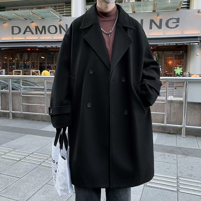 Kaput s dvostrukim kopčanjem, srednje dužine, ovratnik stila saka