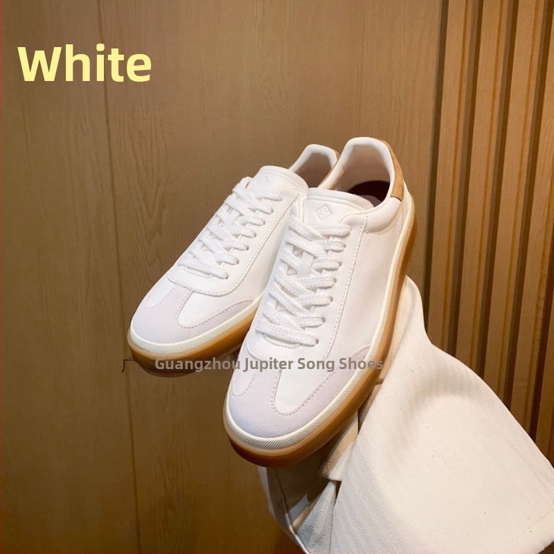 Ежедневни спортни обувки; горна част: кожа от първи слой; стелка: овча кожа; подметка: телешко сухожилие; закопчаване: предно връзване; пръст: кръгъл