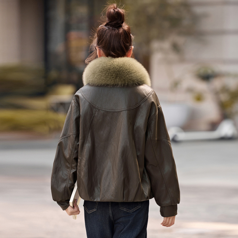 Ženska jakna od umjetne kože, zimsko izdanje 2025, elegantan gradski stil, A-linija, zatvarač