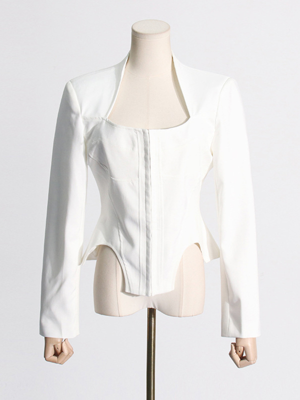 Ženski blejzer, uski kroj, četvrtasti ovratnik, dugi rukavi, poliester, kopčanje na jedan red