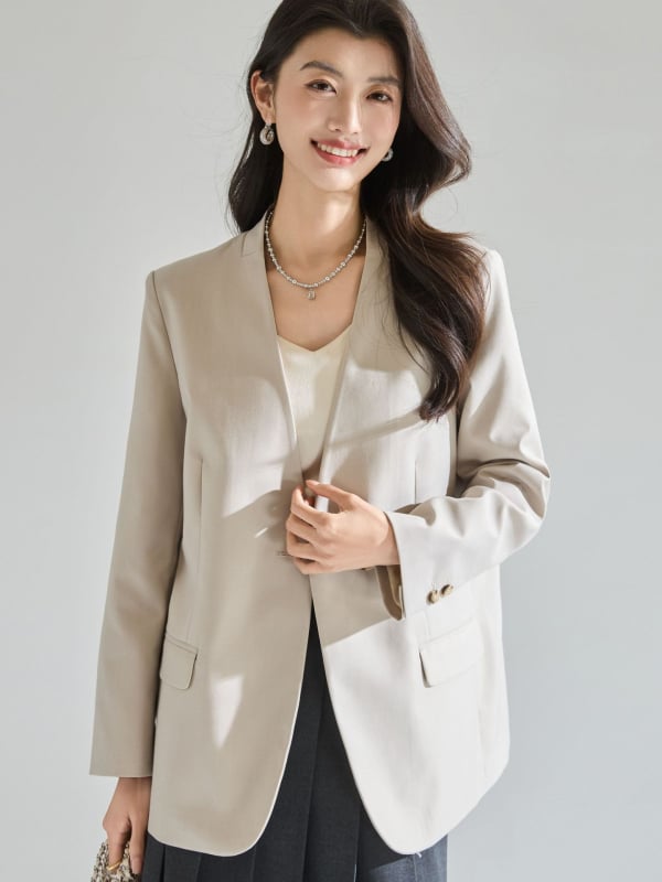 Blazer – labav kroj, bez ovratnika, jedno dugme, viskoza, elegantan uredski stil