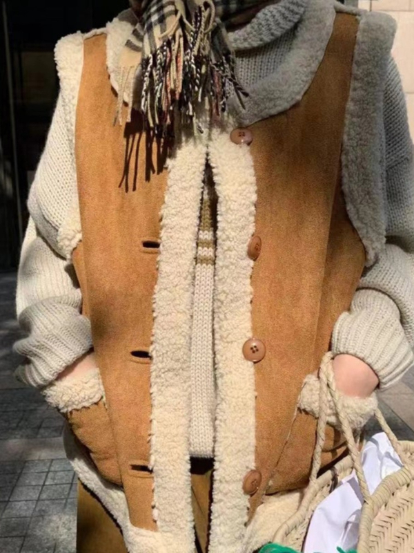 Vesta din lână de miel cu blană integrată, față dublă, lungime scurtă, guler rotund, nasture simplu