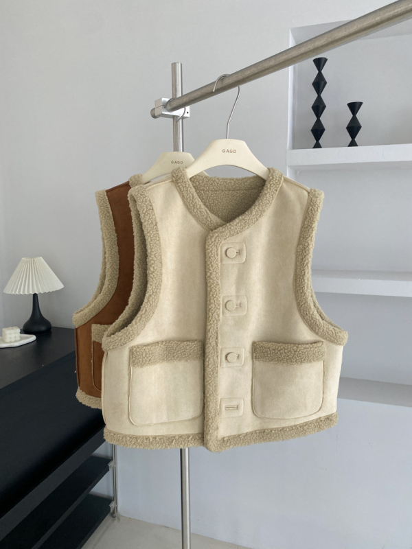 GAGD vestă fără mâneci din lână de miel pentru femei, croială lejeră, guler rotund, nasturi pe un singur rând, colecția de iarnă 2025