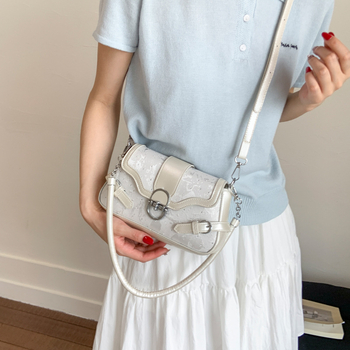 Torba za pazuh sa završnim zatvaranjem, PU koža, vodoravni kvadratni oblik, podstava od sintetičke kože, unutarnji džep sa zatvaračem, proljeće 2025