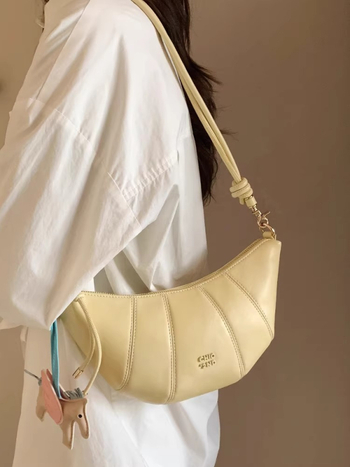 Ženska torbica na rame od PU, dumpling oblik, džep sa zatvaračem, podstava od poliestera, proljeće 2025