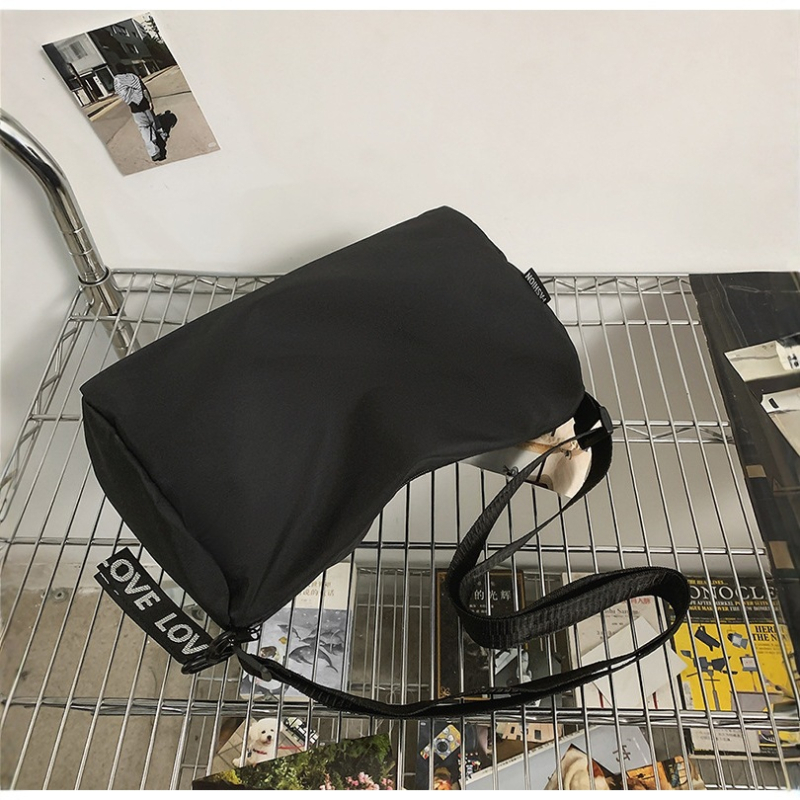 Unisex putna crossbody torba, 20–35L, najlon, prozračna, proširiva