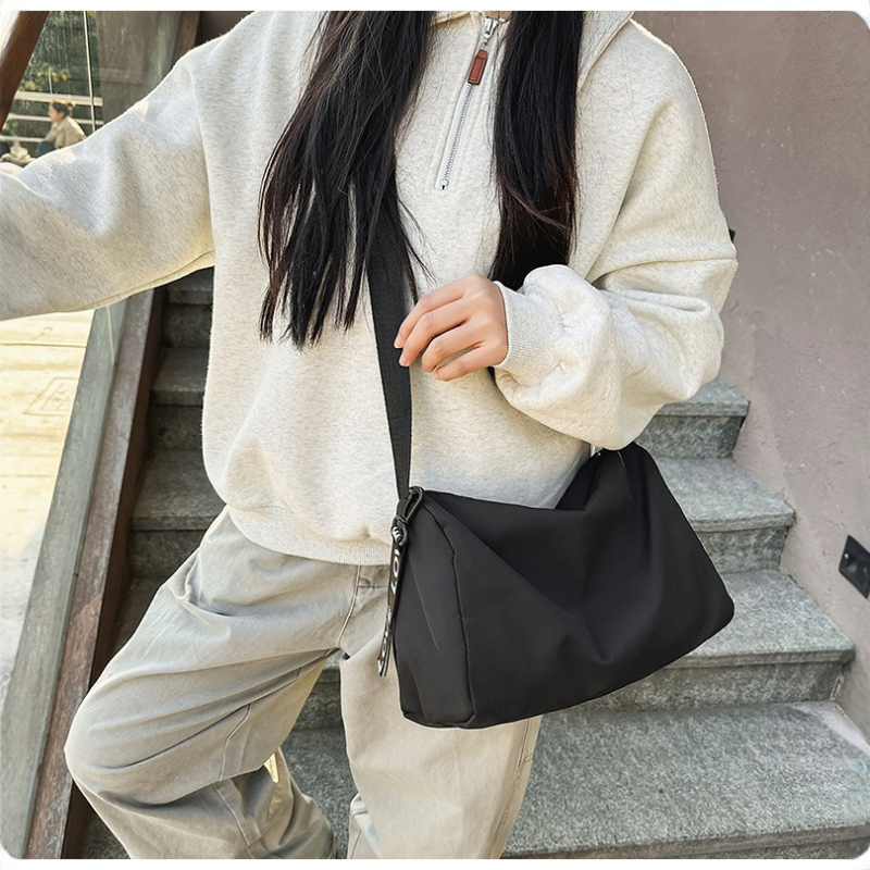 Unisex putna crossbody torba, 20–35L, najlon, prozračna, proširiva