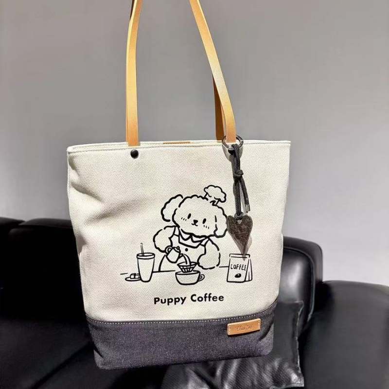 Tkaninska tote torba za poslovna putovanja – horizontalni kvadratni oblik, magnetska kopča, unutarnja zip pretinac, podstava od platna