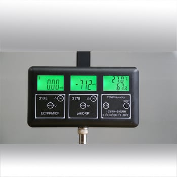 7-v-1 detektor kvality vody - viacparametrálny online monitor RS485, pH 0-14, presnosť 0,01, celková tvrdosť, slanitosť