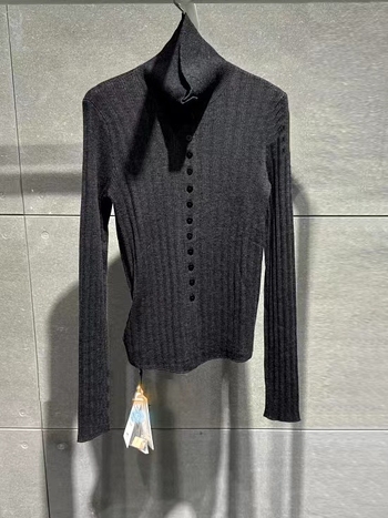 Ženski vuneni pleteni kardigan, mješavina ovčje vune i poliestera (30-50% vune), visok ovratnik, dugi rukavi, zima 2025, elegantan gradski stil