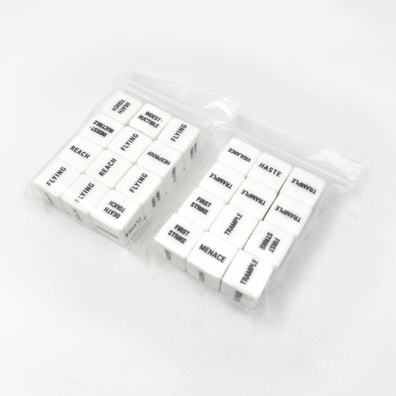 Akrilne kocke za društvene igre s pravokutnim kutem; mogućnost prilagodbe; pogodne za šah i karte.