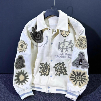 Baseball jakna, slobodan kroj, pamukasta tkanina, podstava od 100% pamuka, rever ovratnik, patchwork vezenje, urbani stil, jesen 2025