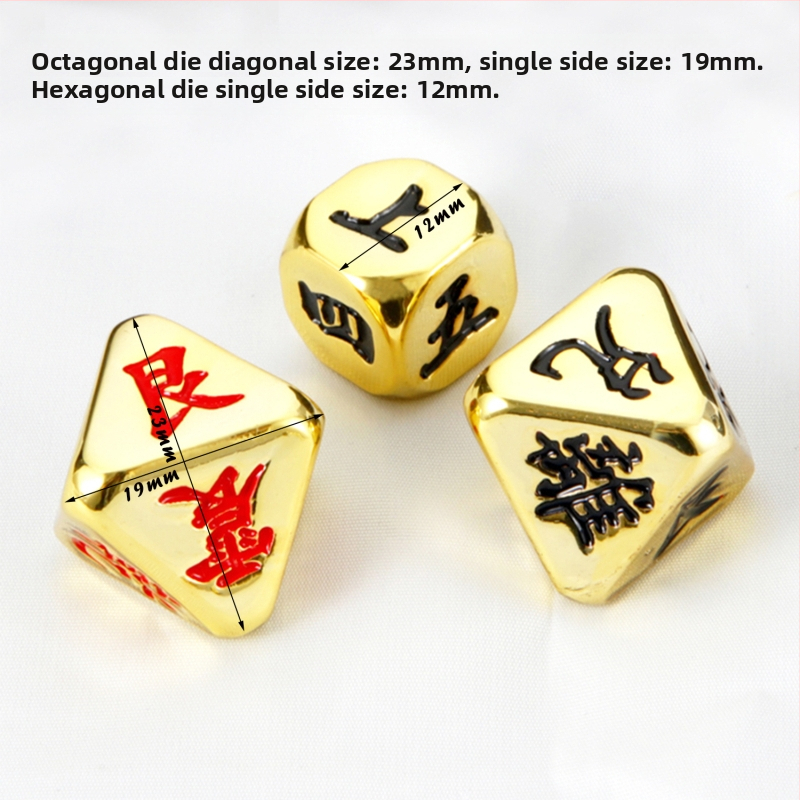 Čvrsta mesingana višestrana kocka — metalni rekvizit za igru i ukrasni predmet