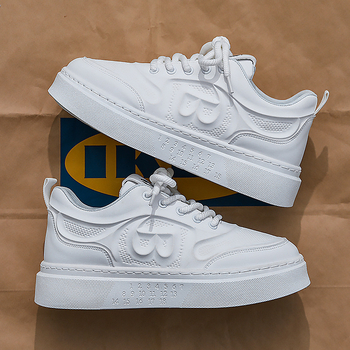 Tenisice s PU gornjim dijelom, PVC potplatom, niski kroj, vezanje, prozračna mrežasta unutrašnjost