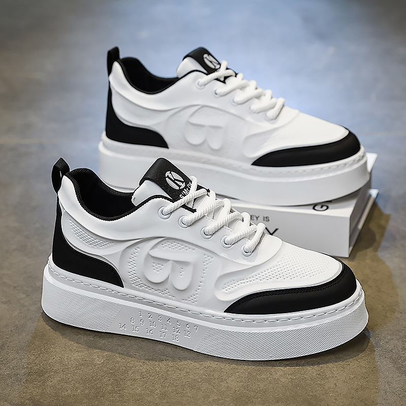 Tenisice s PU gornjim dijelom, PVC potplatom, niski kroj, vezanje, prozračna mrežasta unutrašnjost