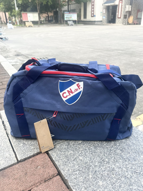 Unisex sportska torba s materijalom od svile s floralnim uzorkom, uzorak 69850, pogodna za zimske sportove na ledu i snijegu.
