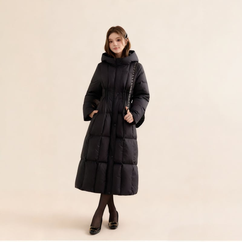 Geacă lungă cu glugă pentru femei, croială slim, umplutură din puf alb de gâscă 81–85%, material poliester, iarna 2025