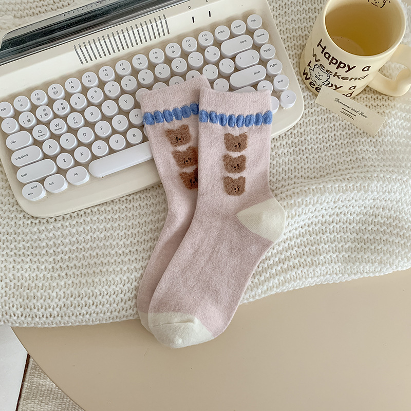 Dámske ponožky z Rabbit Hair, vzor Anime Cartoon, Mid-Calf dĺžka, odvádzajú pot, pletené jednou ihlou