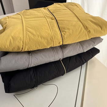 Дамско зимно яке, елегантен градски стил, полиестерен външен плат, полиестер-памучен пълнеж, зима 2025