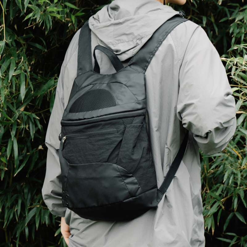 Unisex outdoor ruksak za planinarenje, sklopivi, vodootporan, kapacitet ispod 20 L, pogodan za 13-inčni prijenosnik